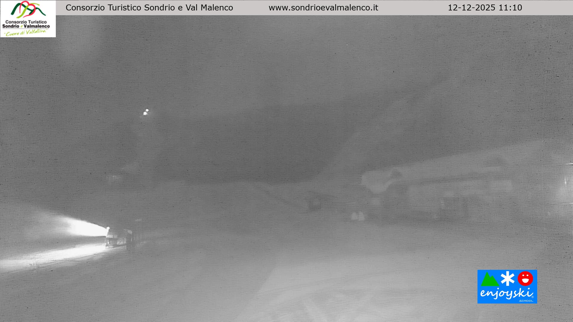 immagine della webcam nei dintorni di Carosello 3000: webcam Chiesa in Valmalenco