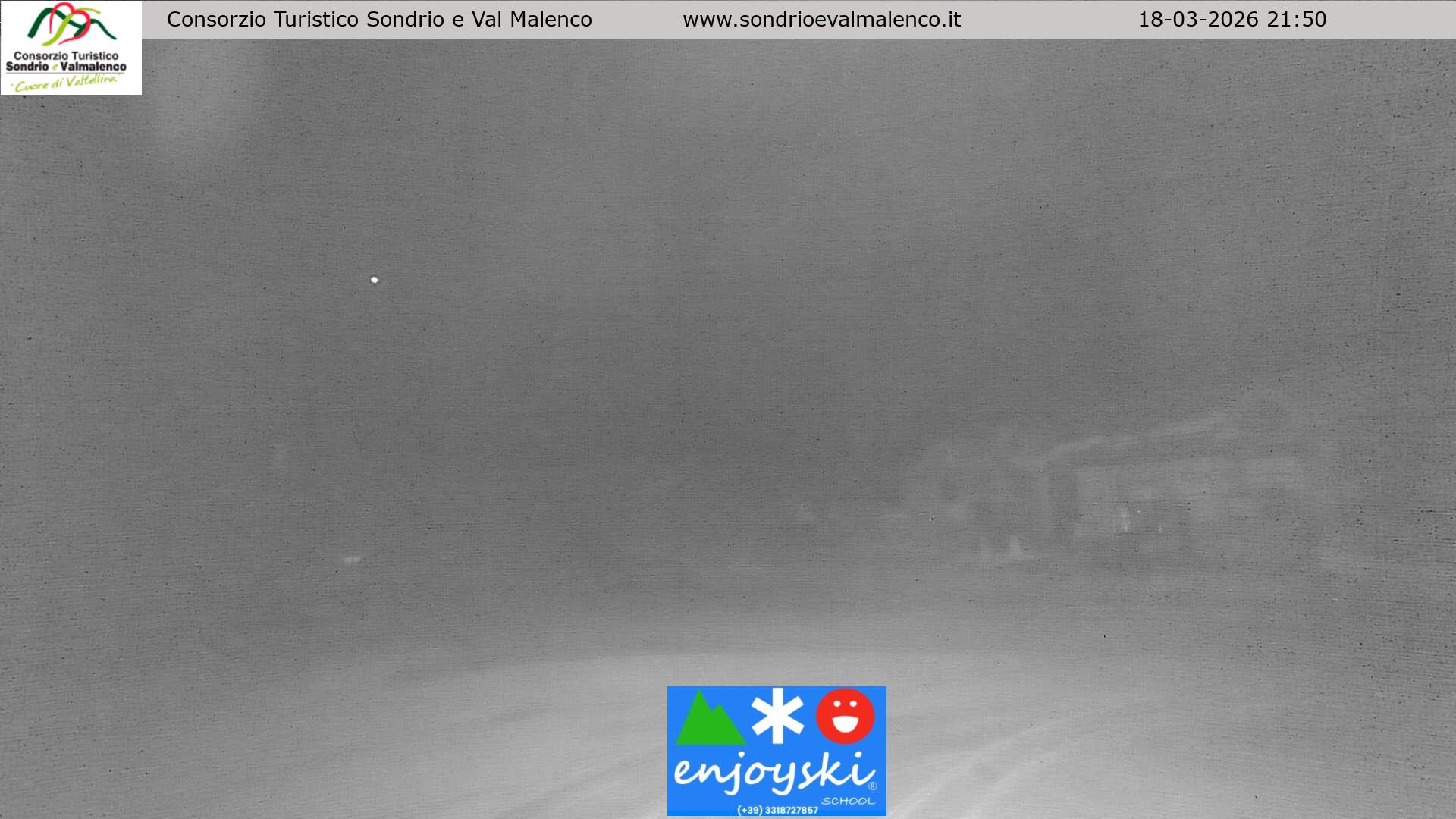 immagine della webcam nei dintorni di Forcola: webcam Chiesa in Valmalenco