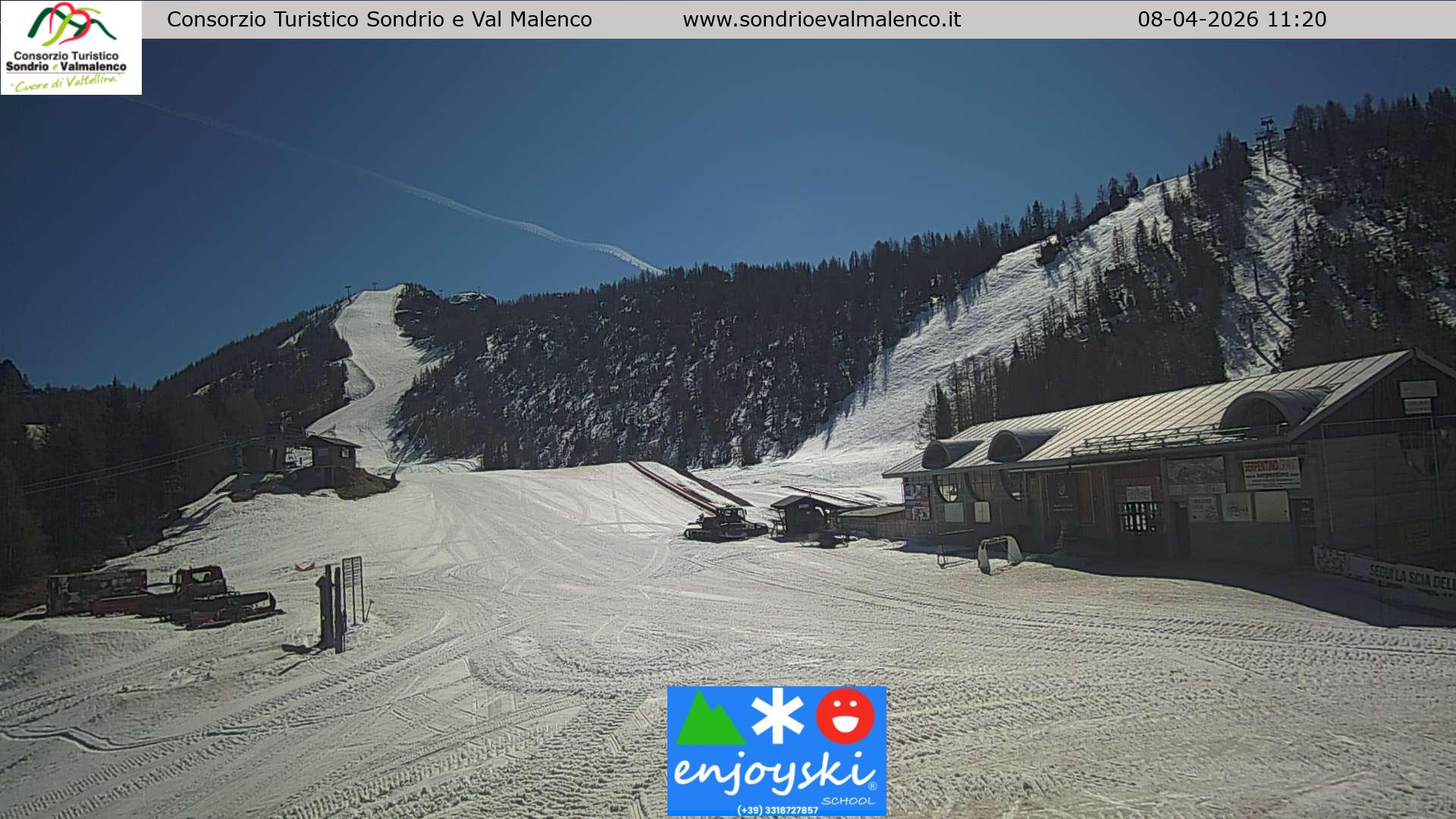 immagine della webcam nei dintorni di Val Masino: webcam Chiesa in Valmalenco
