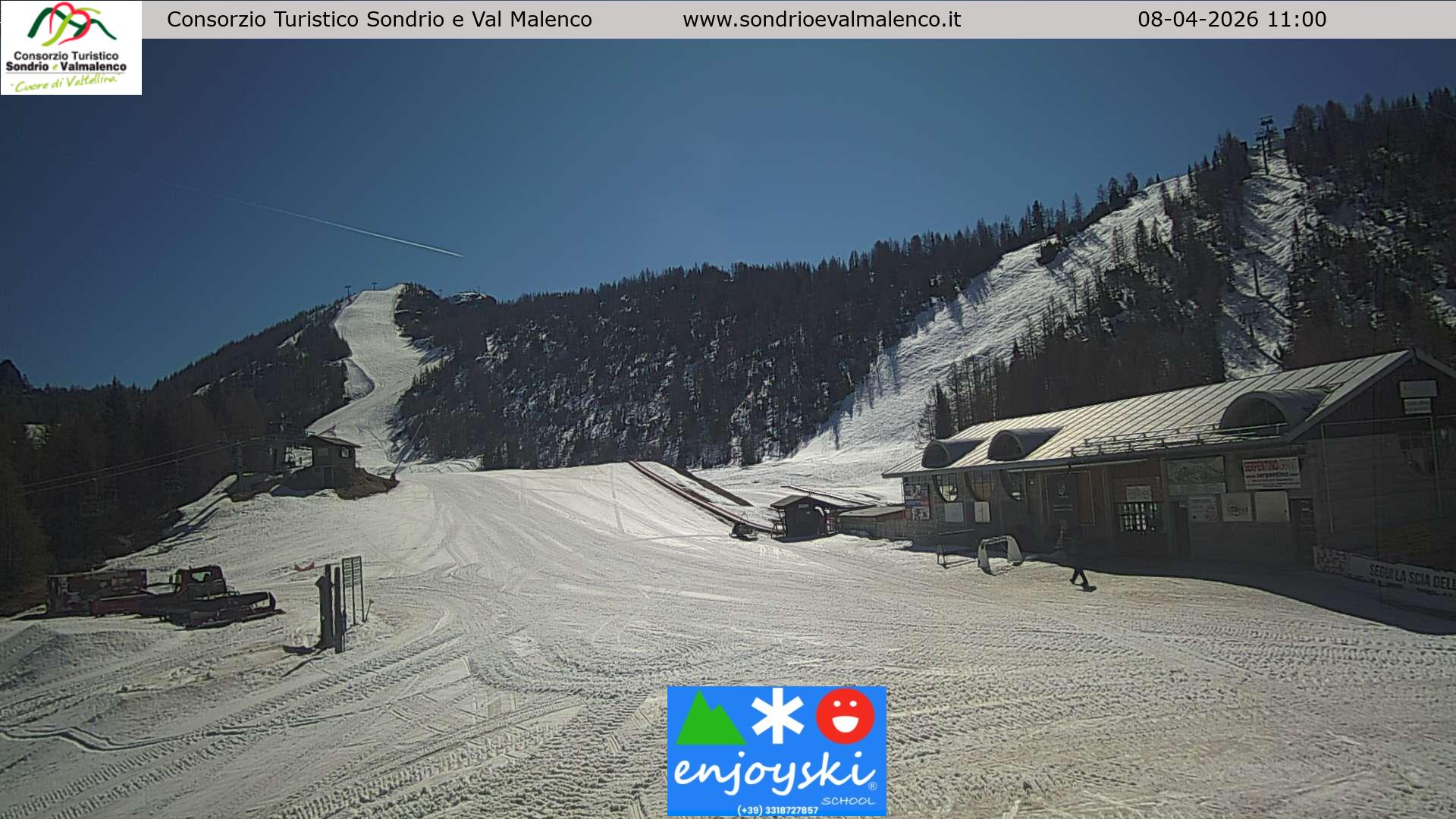 immagine della webcam nei dintorni di Pizzo Bernina: webcam Chiesa in Valmalenco