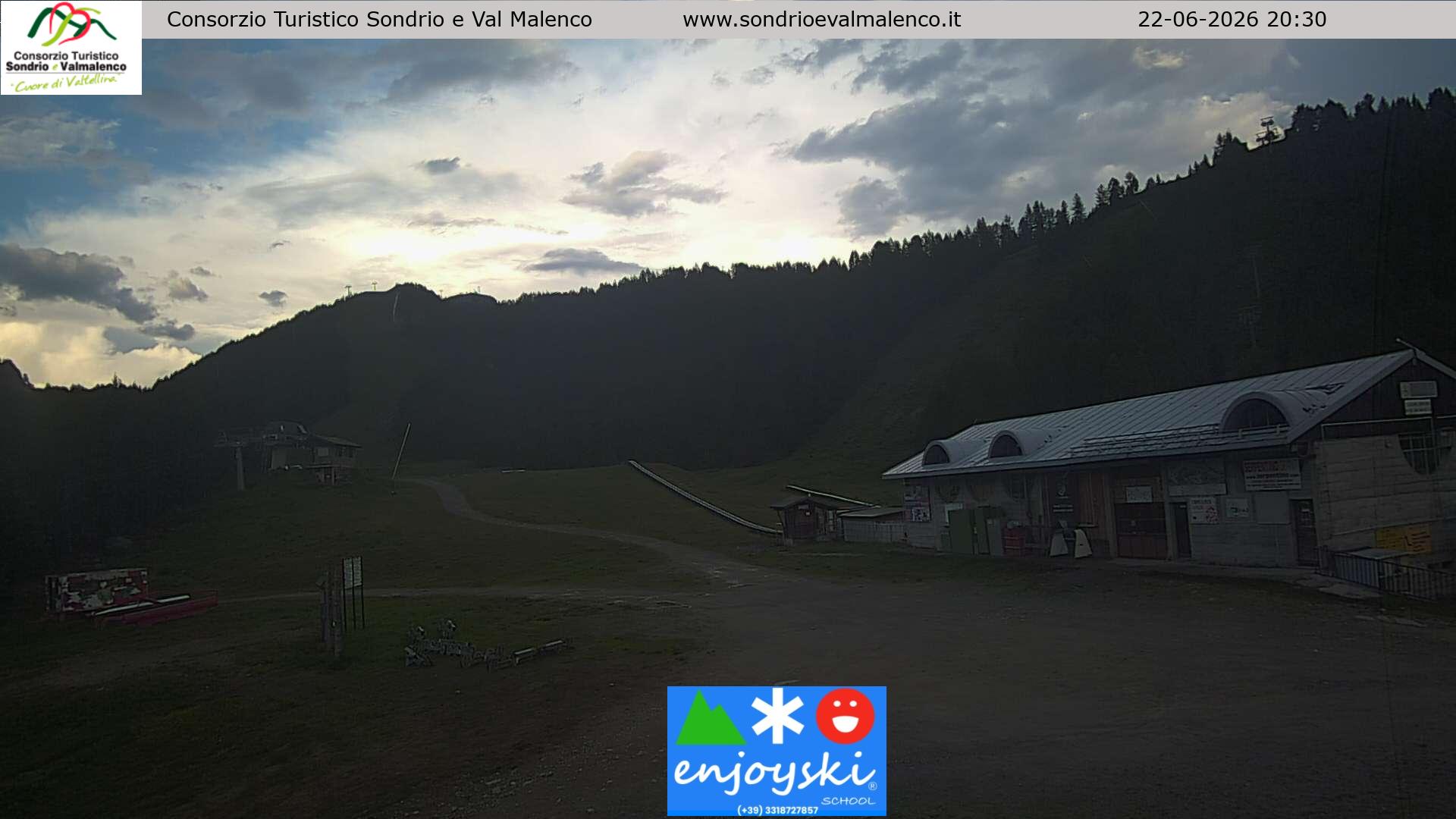 immagine della webcam nei dintorni di Bianzone: webcam Chiesa in Valmalenco