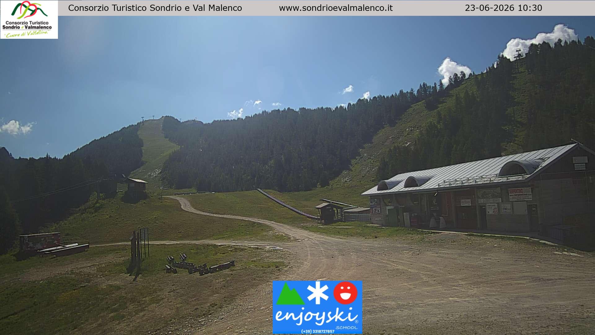 immagine della webcam nei dintorni di Bianzone: webcam Chiesa in Valmalenco