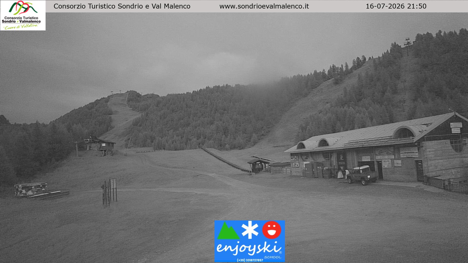 immagine della webcam nei dintorni di Teglio: webcam Chiesa in Valmalenco
